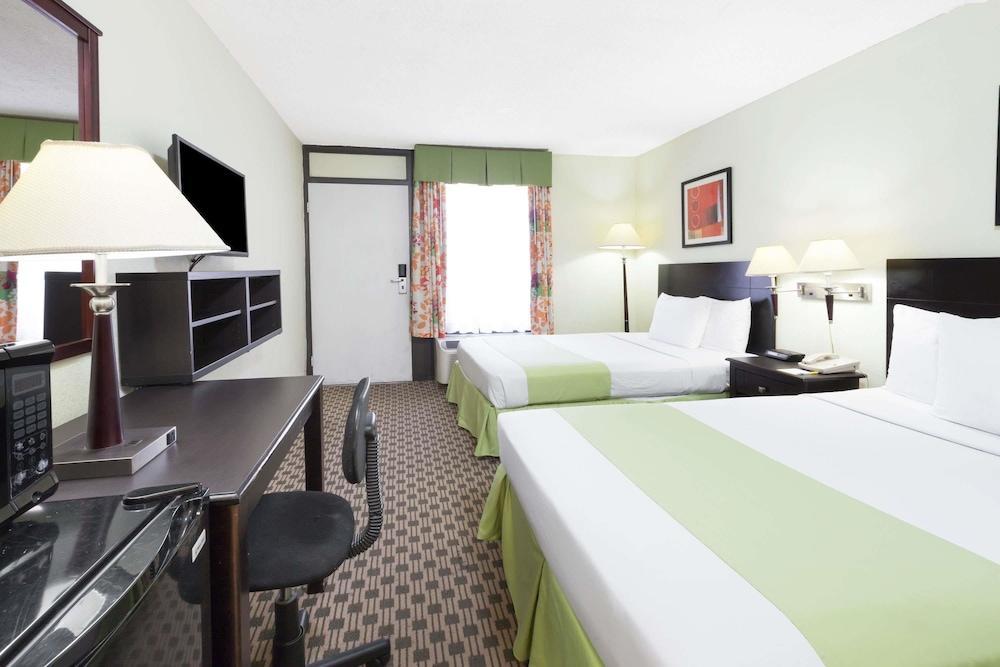 Days Inn By Wyndham Irving Grapevine Dfw Airport North Esterno foto
