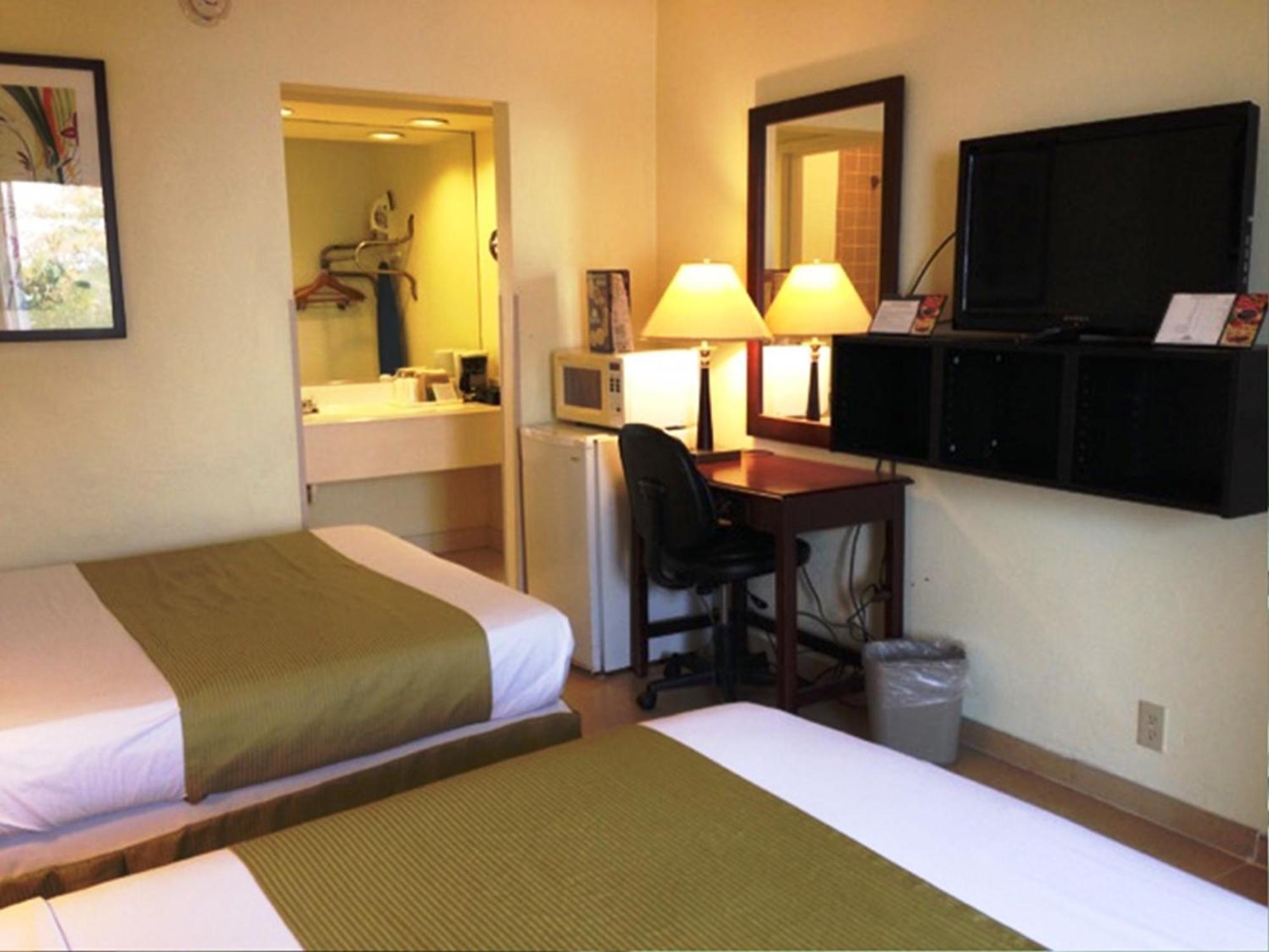 Days Inn By Wyndham Irving Grapevine Dfw Airport North Esterno foto