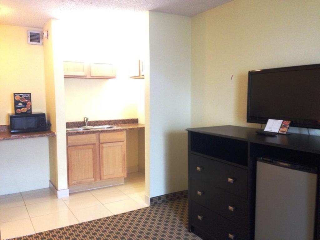 Days Inn By Wyndham Irving Grapevine Dfw Airport North Camera foto
